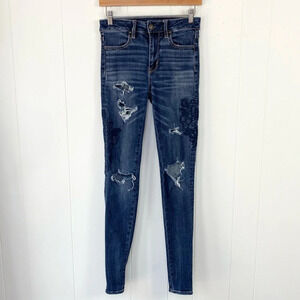 American Eagle Dark Wash Distressed Floral Embroidered Hi- Rise Jeggings 2 Long